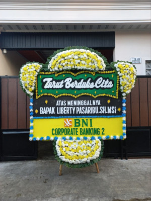 Papan Bunga Duka di Pengambangan