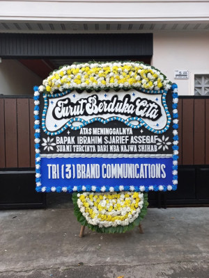 Papan Bunga Duka di Pengambangan
